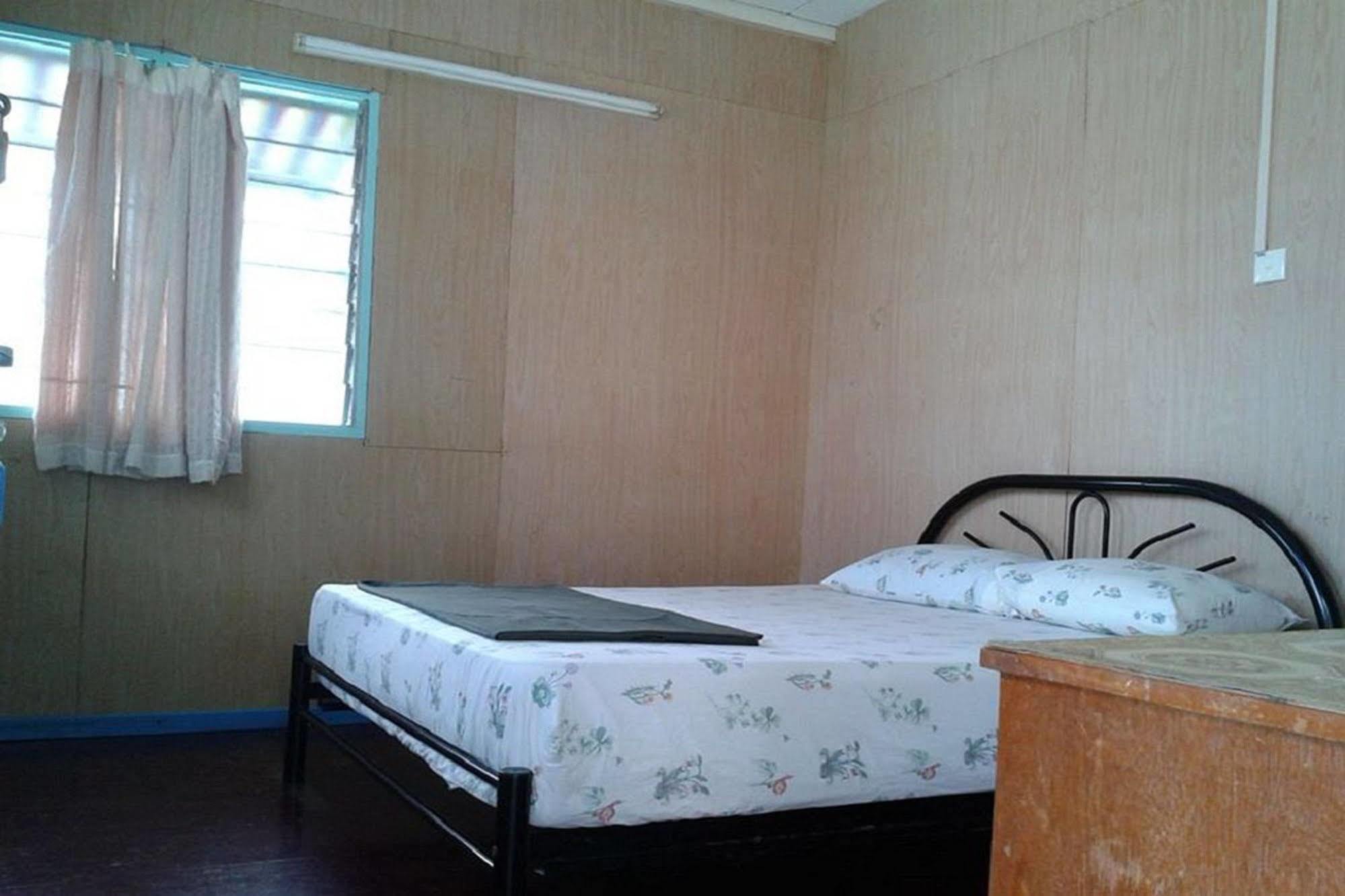 Baba'S Guest House By The Sea Batu Feringgi Bagian luar foto