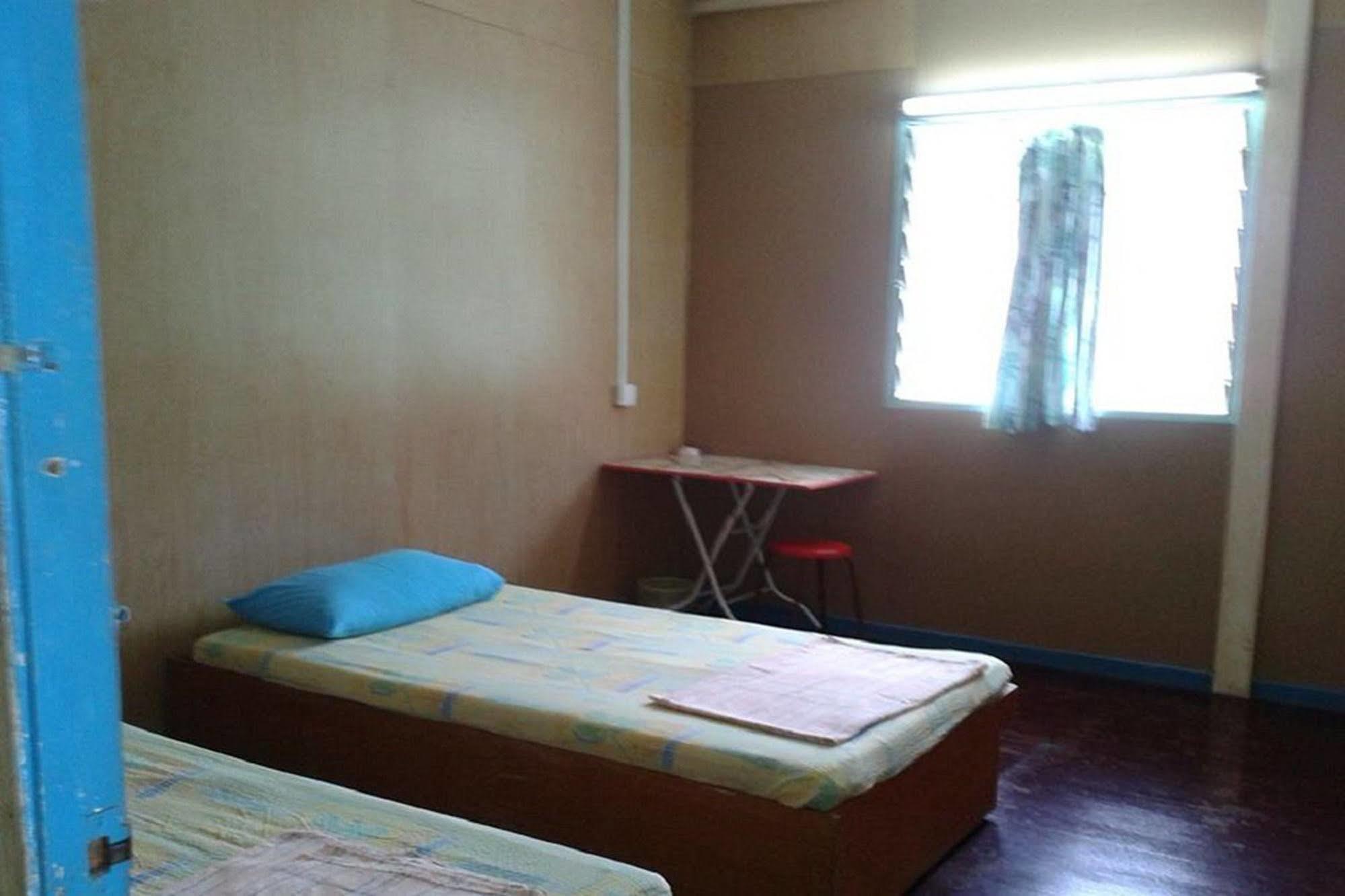 Baba'S Guest House By The Sea Batu Feringgi Bagian luar foto