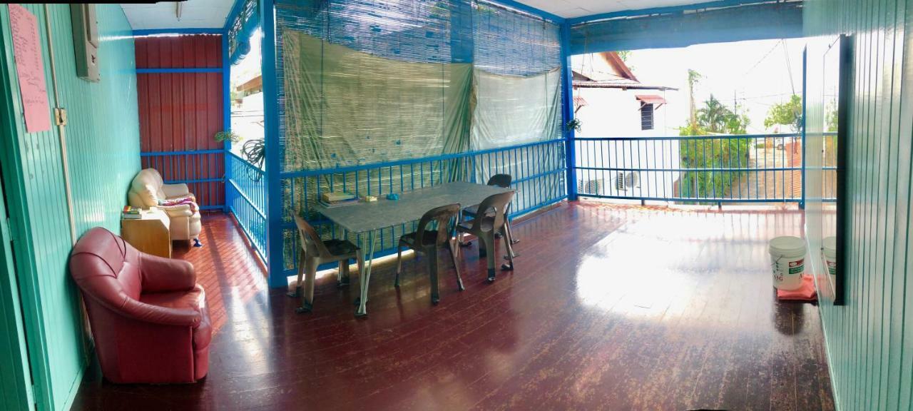 Baba'S Guest House By The Sea Batu Feringgi Bagian luar foto