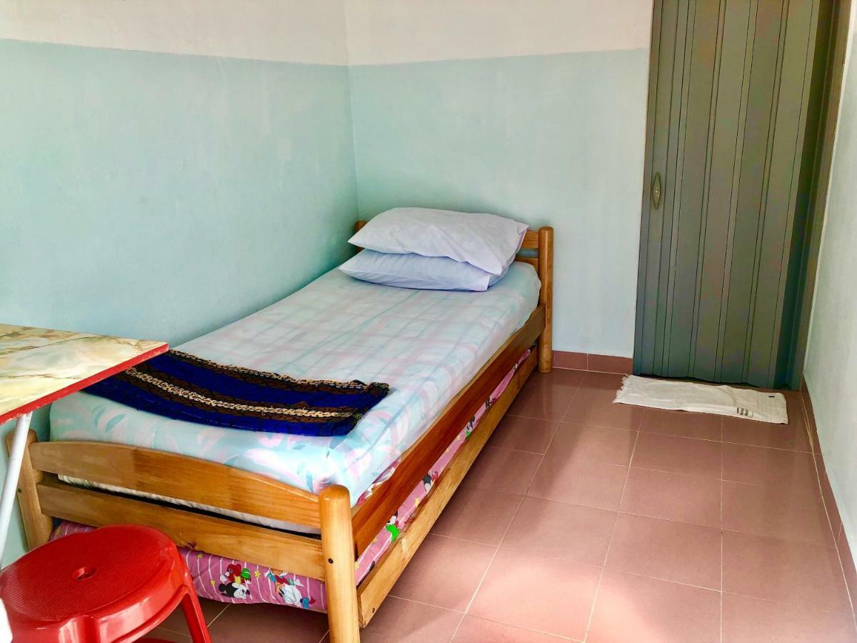 Baba'S Guest House By The Sea Batu Feringgi Bagian luar foto